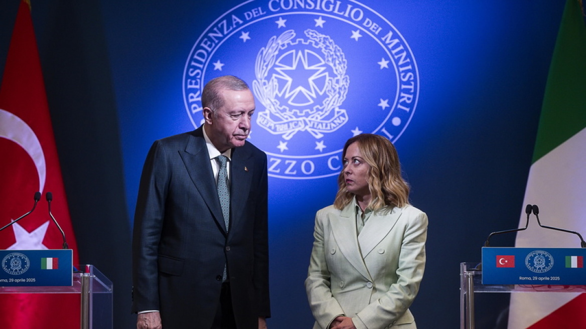 Το colpo grosso του Ερντογάν στην Ιταλία: Τι κρύβει η νέα αμυντική συμφωνία με τη Μελόνι