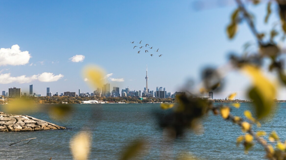 Πού να πάτε διακοπές τον Μάιο σύμφωνα με διεθνές ταξιδιωτικό site