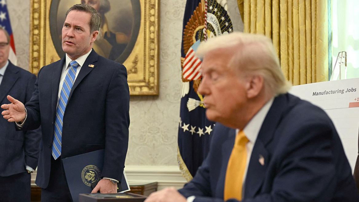 Το παρασκήνιο πίσω από την απόλυση του Μάικ Γουόλτς από τον Λευκό Οίκο και το «μαύρο» παρελθόν του Τραμπ με τους Συμβούλους Εθνικής Ασφαλείας