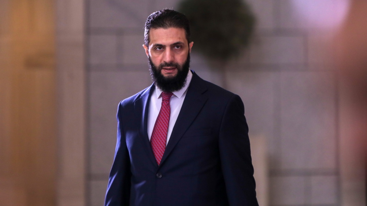 Ο Μακρόν θα υποδεχτεί αύριο στο Ελιζέ τον προσωρινό πρόεδρο της Συρίας Σάρα