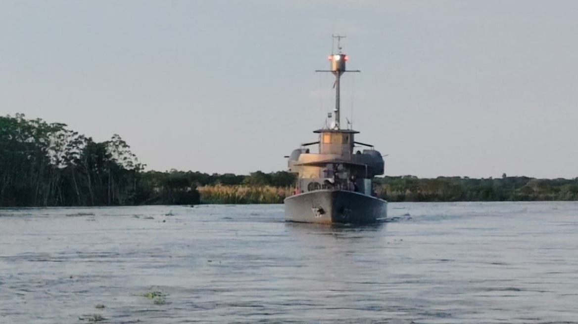 Περού: Πολεμικό πλοίο συγκρούστηκε με εξέδρα άντλησης πετρελαίου στον Αμαζόνιο - Tουλάχιστον δύο νεκροί