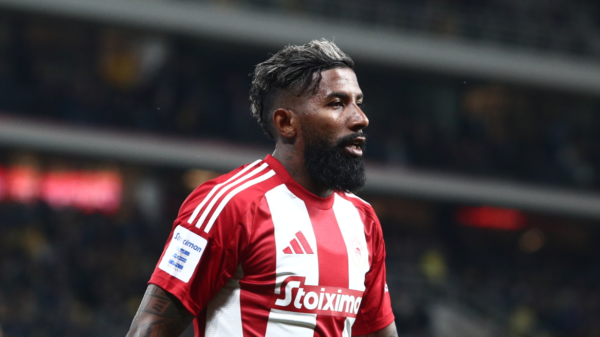 Ο Ροντινέι σε ρόλο σχολιαστή στη Βραζιλία για το Παγκόσμιο Κύπελλο Συλλόγων
