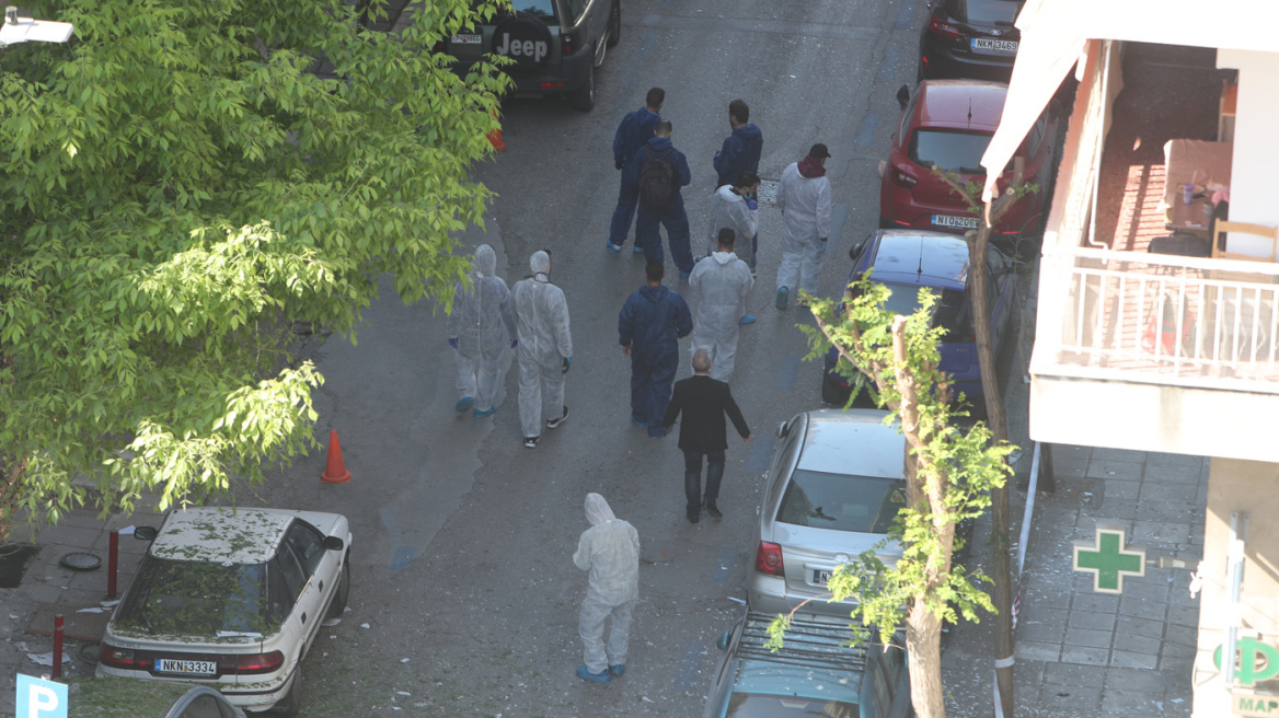 Η γυναίκα που σκοτώθηκε στην έκρηξη στη Θεσσαλονίκη είχε βάλει τον μηχανισμό στην τράπεζα - Επέστρεψε να ελέγξει το φιτίλι
