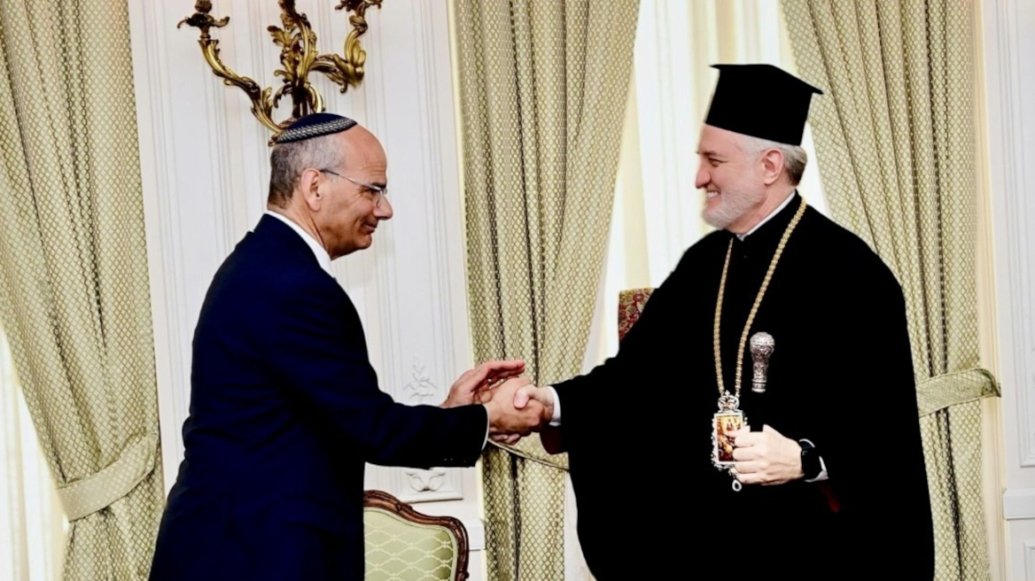 Χρέος μας η καταπολέμηση κάθε μορφής αντισημιτισμού, λέει ο Αρχιεπίσκοπος Ελπιδοφόρος