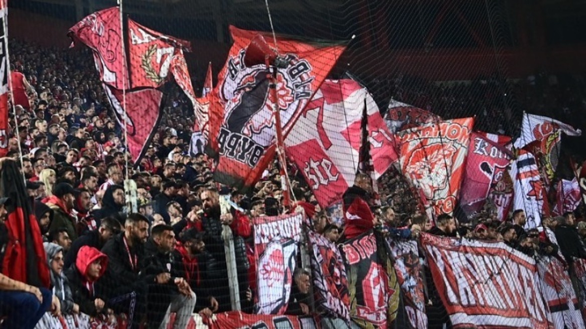 Φιέστα για τον τίτλο ο Ολυμπιακός, «μάχη» για τη 2η θέση ο ΠΑΟΚ στο Φάληρο