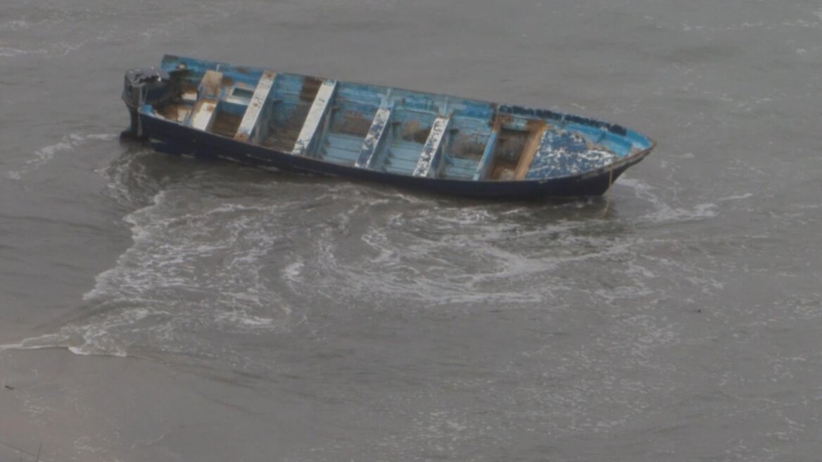 Τουλάχιστον τρεις νεκροί μετά την ανατροπή πλοιαρίου κοντά στο Σαν Ντιέγκο