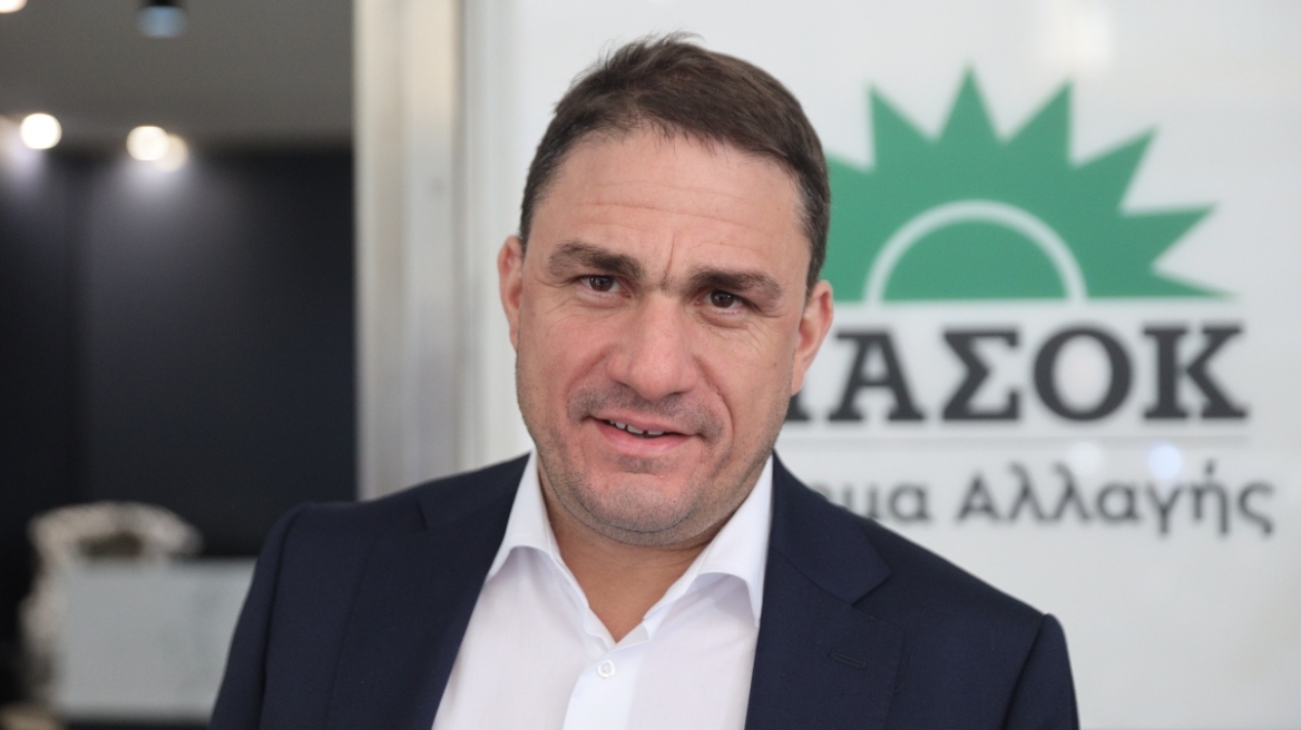 Κώστας Τσουκαλάς