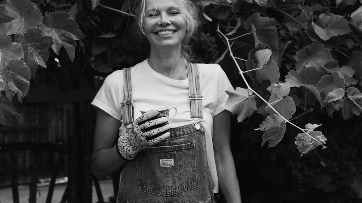 Πάμελα Άντερσον: Το νέο, δροσερό και κομψό κούρεμά της δίνει ιδέες για φέτος το καλοκαίρι