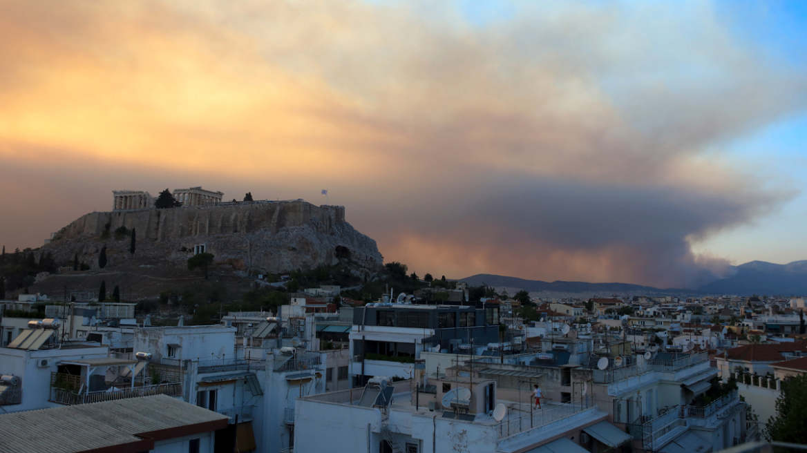 Καμπανάκι από τους Financial Times: «Εύκολος στόχος» η Αθήνα για πυρκαγιές - Ο Υμηττός, οι άνεμοι και το παράδειγμα του Λος Άντζελες