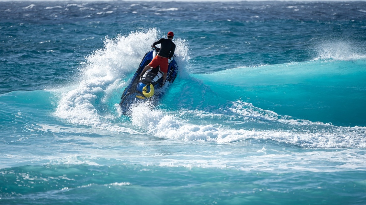 Απαγόρευση τζετ σκι στις παραλίες της Αττικής - Αναλυτικά η λίστα