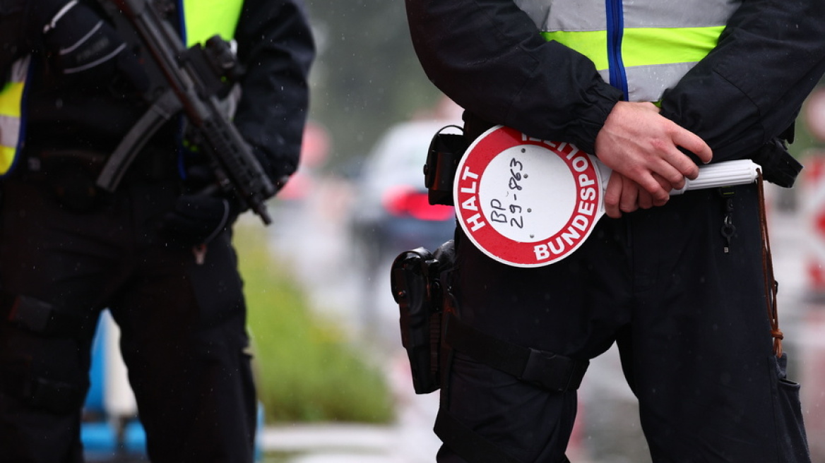 Η Γερμανία «σφραγίζει» τα σύνορα για τους μετανάστες - Αυστηροποίηση των ελέγχων διέταξε ο νέος υπουργός Εσωτερικών