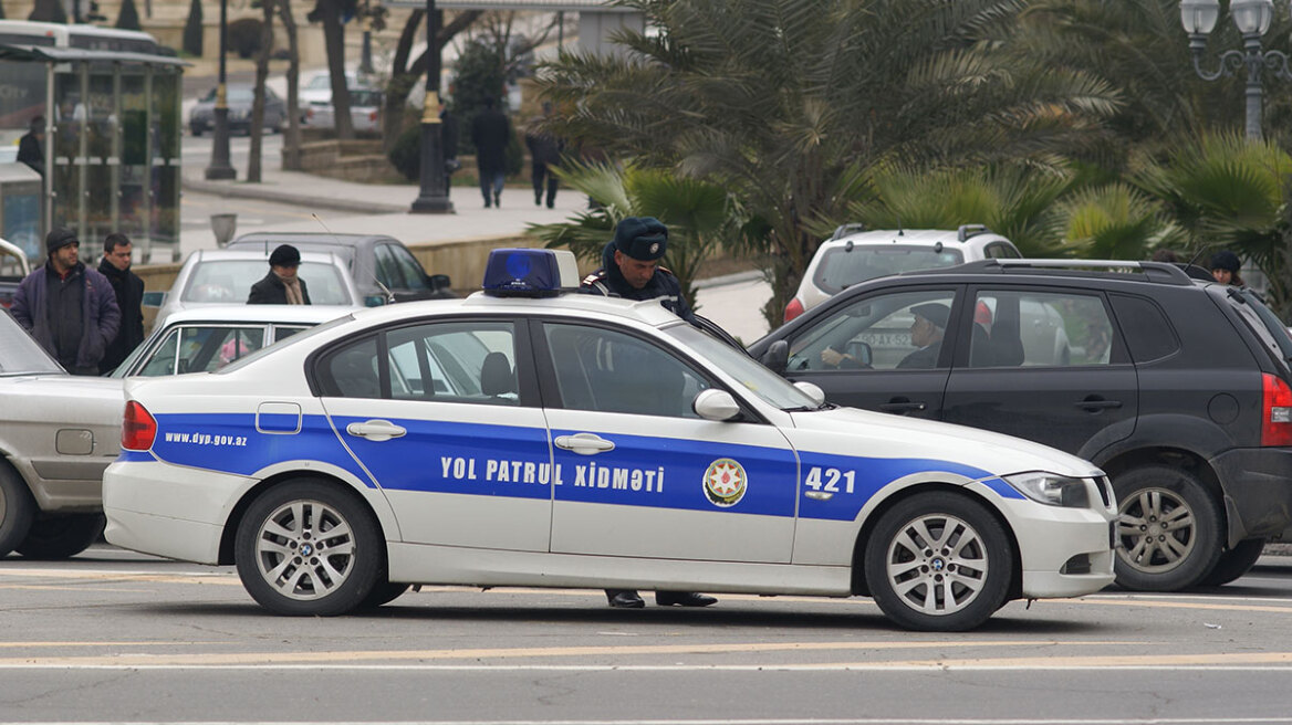 Η αστυνομία στο Αζερμπαϊτζάν συνέλαβε μια δημοσιογράφο, ενώ οι πιέσεις προς τα ανεξάρτητα ΜΜΕ αυξάνονται