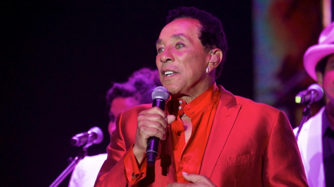 Σοβαρές κατηγορίες εναντίον του Σμόκι Ρόμπινσον για σεξουαλική κακοποίηση και βία - «Η γυναίκα του τα ήξερε όλα»