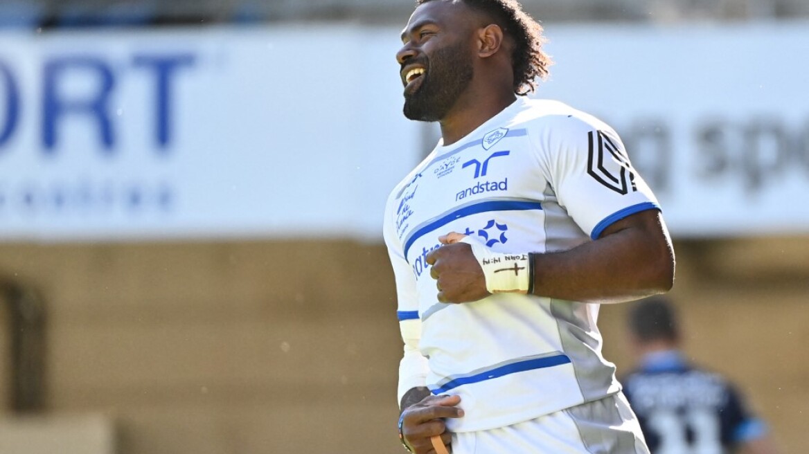 Ολυμπιονίκης του ράγκμπι έχασε τη ζωή του όταν το αυτοκίνητο του παρασύρθηκε από τρένο 