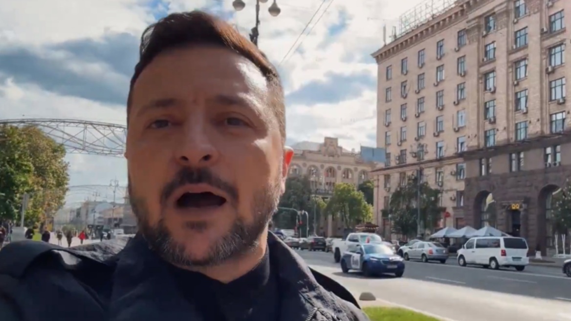 Ουκρανία: «Πρέπει να καταπολεμήσουμε μαζί το ρωσικό κακό», λέει ο Ζελένσκι