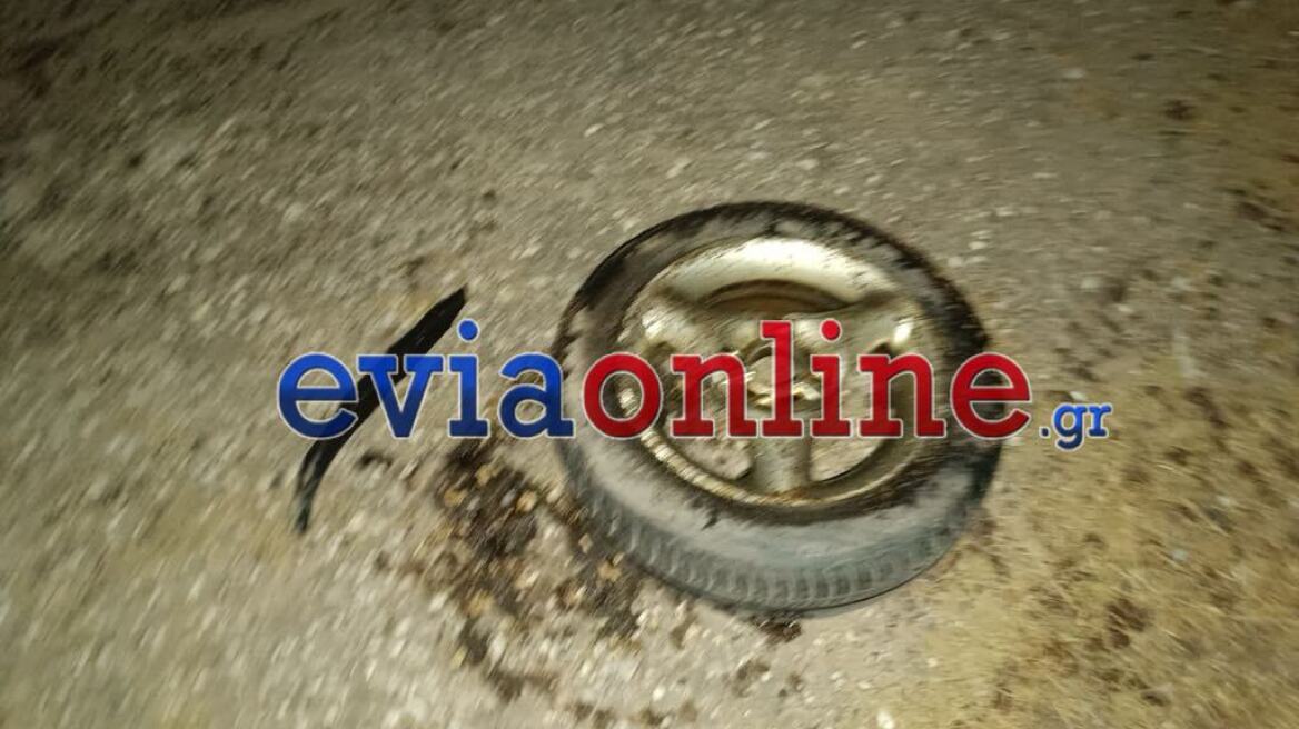 Αυτοκίνητο συγκρούστηκε με ρόδα και γέμισε δρόμος με λάδια στην Ερέτρια - Δείτε φωτογραφίες