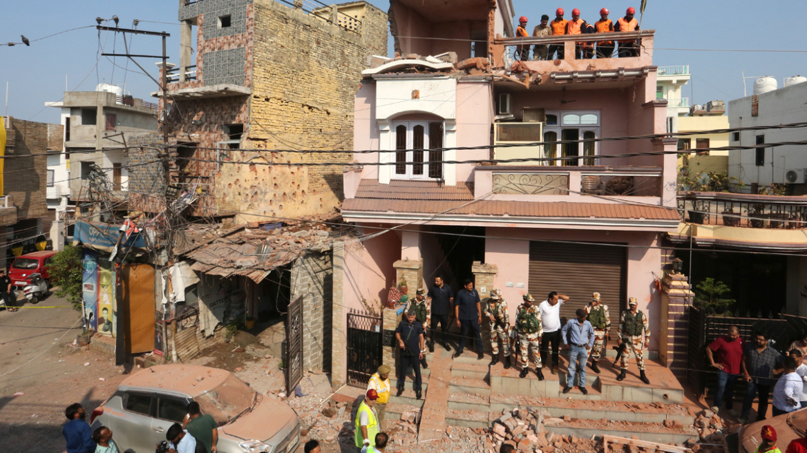 Αντίποινα και 13 νεκροί από τις πυραυλικές επιθέσεις ανάμεσα σε Ινδία και Πακιστάν, στα θύματα και ένα παιδί - «Εκδικηθήκαμε για το αίμα των αθώων»