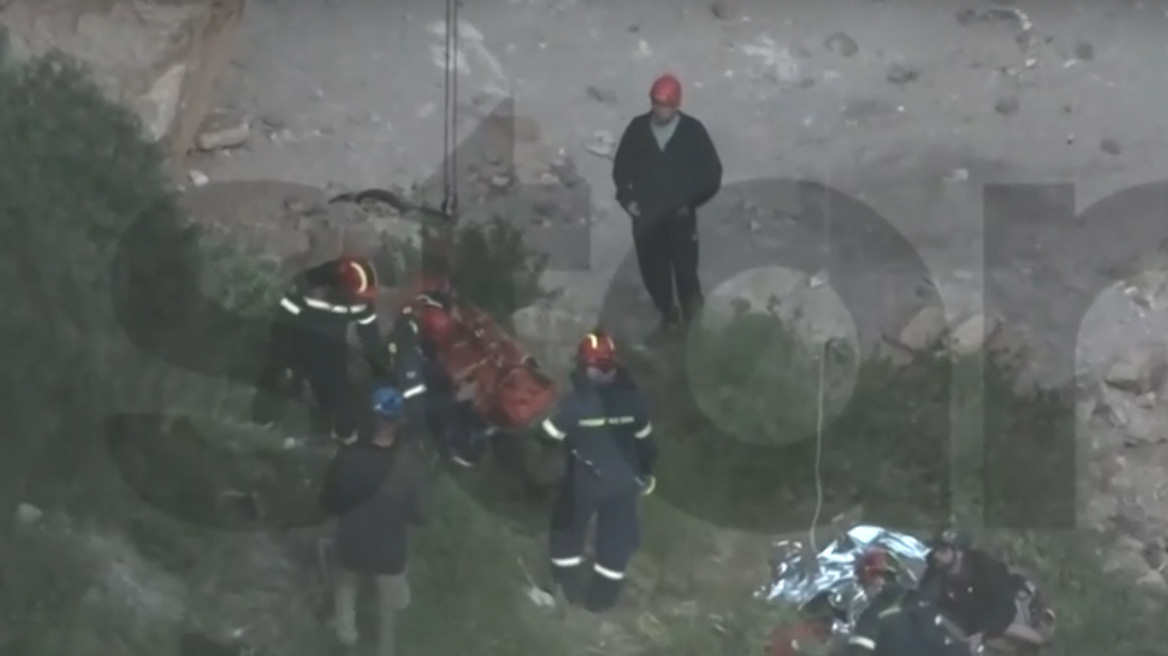 Επιχείρηση διάσωσης 32χρονου σπηλαιολόγου στο Λαύριο - Δείτε βίντεο