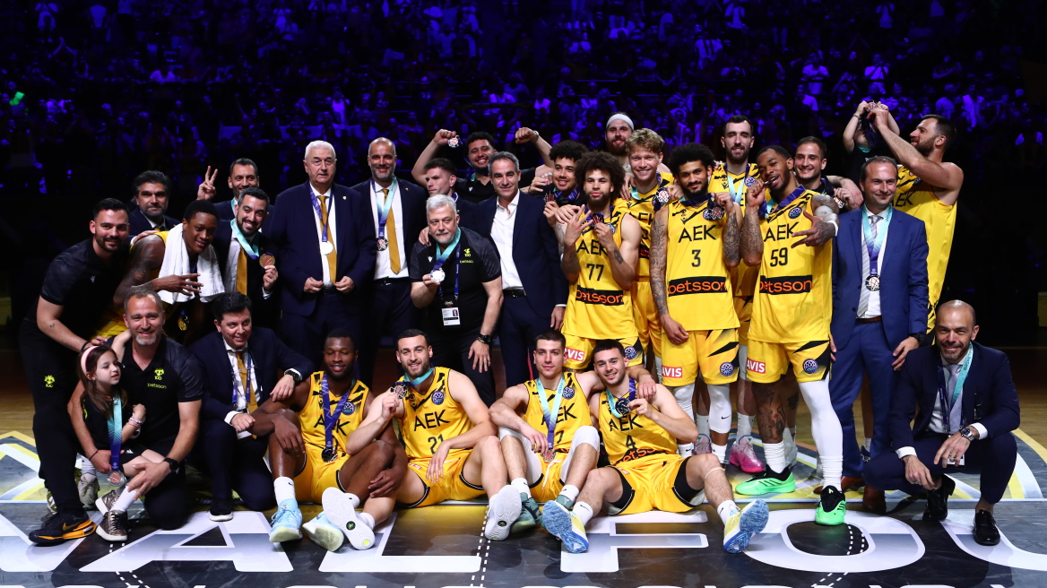 Επέστρεψε από το -17 και βγήκε 3η στην Ευρώπη η ΑΕΚ, 77-73 την Τενερίφη στον μικρό τελικό του BCL - Βίντεο 