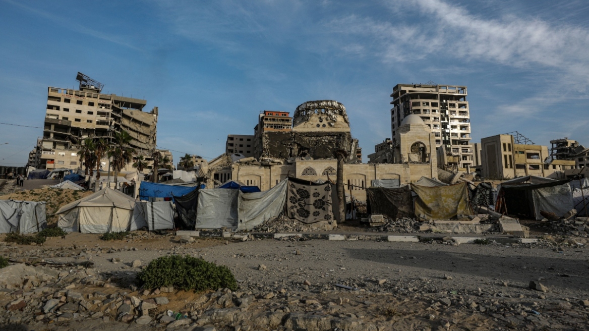 Γάζα: Τουλάχιστον 8 νεκροί από ισραηλινό πλήγμα στη Χαν Γιούνις – Ανάμεσά τους 4 μικρά παιδιά και 2 γυναίκες