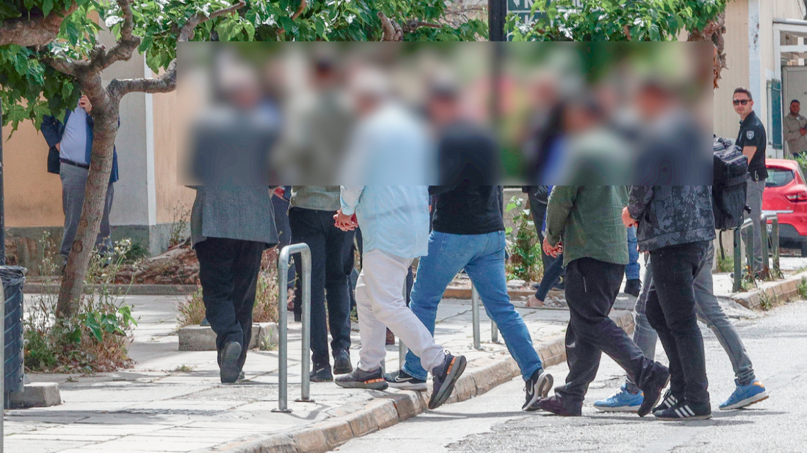 Ψηφιακό «γρηγορόσημο»: Πώς δουλεύουν οι... ατσίδες στο Κτηματολόγιο