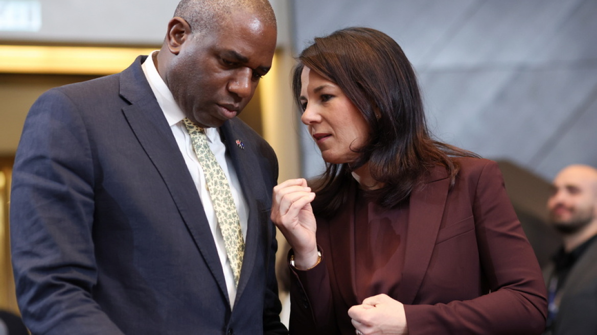 Ουκρανία: Ευρωπαίοι υπουργοί συνεδριάζουν στο Λονδίνο μετά το τελεσίγραφο προς τη Ρωσία να δεχθεί εκεχειρία 30 ημερών