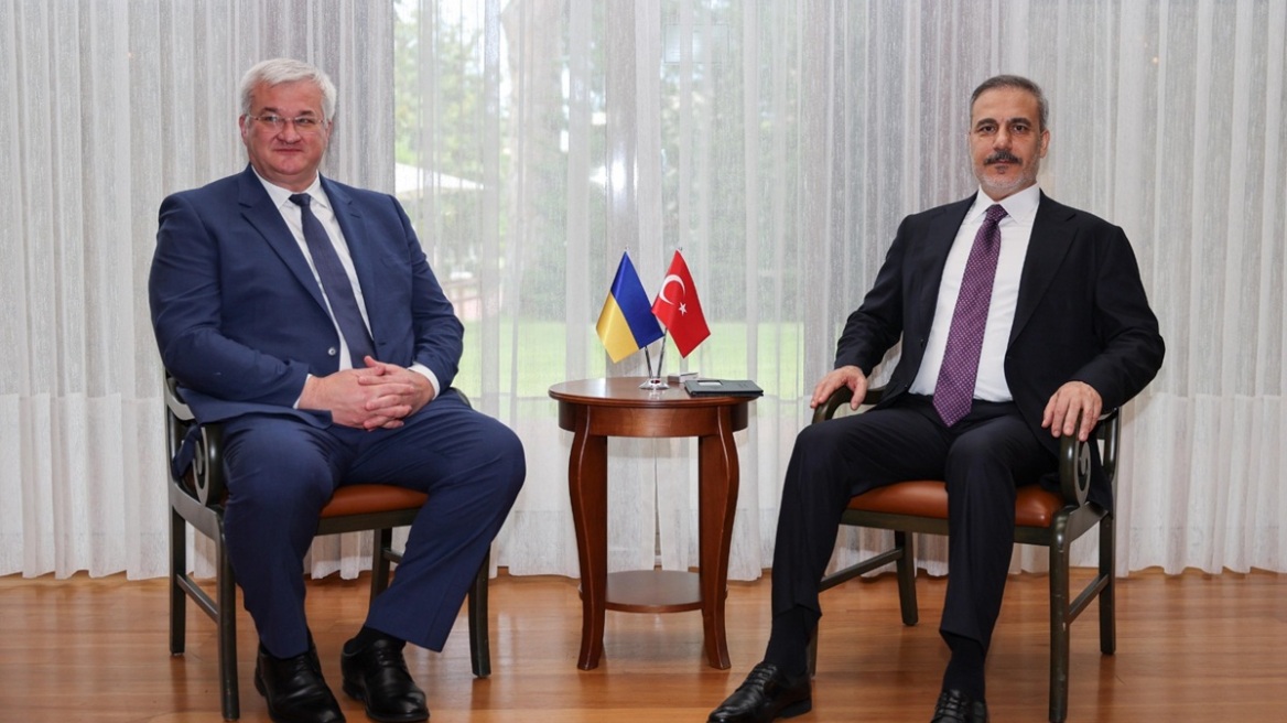 Τουρκία: Με τον Ουκρανό υπουργό Εξωτερικών συναντήθηκε ο Φιντάν - Στο επίκεντρο οι ειρηνευτικές συνομιλίες
