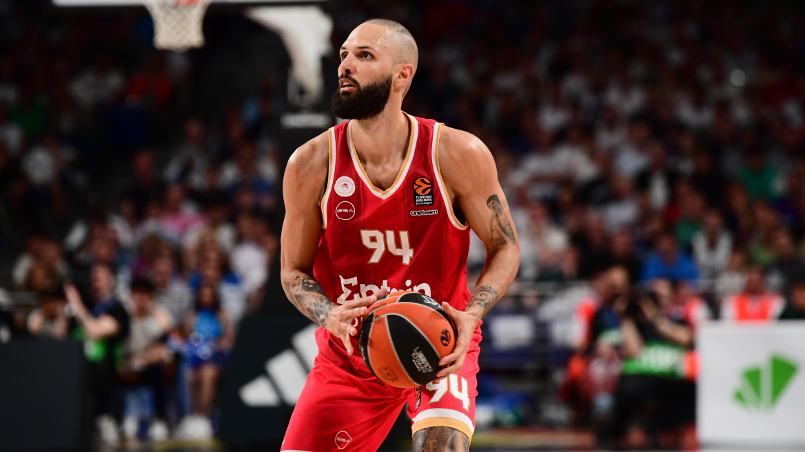Η διαφορετική ανάκριση της Euroleague στον Φουρνιέ: Τι αποκάλυψε για σουβλάκια, χαλβάδες και κομμωτές - Βίντεο 