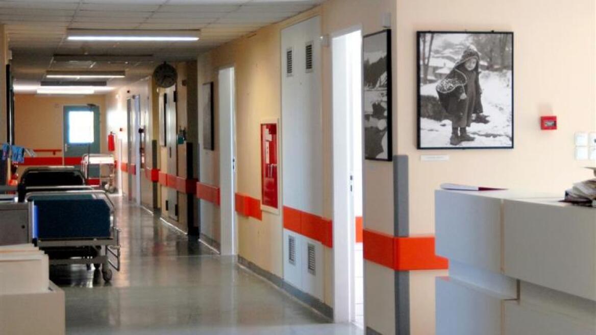 Βρήκαν και προγενέστερα σημάδια στα παιδιά που είχαν καψίματα στα σώματά τους στη Λάρισα - Στον ανακριτή η 32χρονη μητέρα
