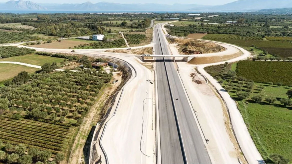 Ο «χάρτης» των μεγάλων έργων: Πότε ολοκληρώνονται ο αυτοκινητόδρομος Πάτρα-Πύργος, ο Ε65, το Flyover, ο σιδηρόδρομος και η ηλεκτρική σύνδεση Αθήνας-Κρήτης