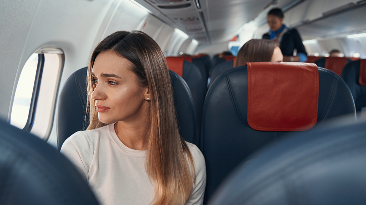 Φοβάστε να πετάξετε; 7 τρόποι για να διαχειριστείτε το άγχος της πτήσης