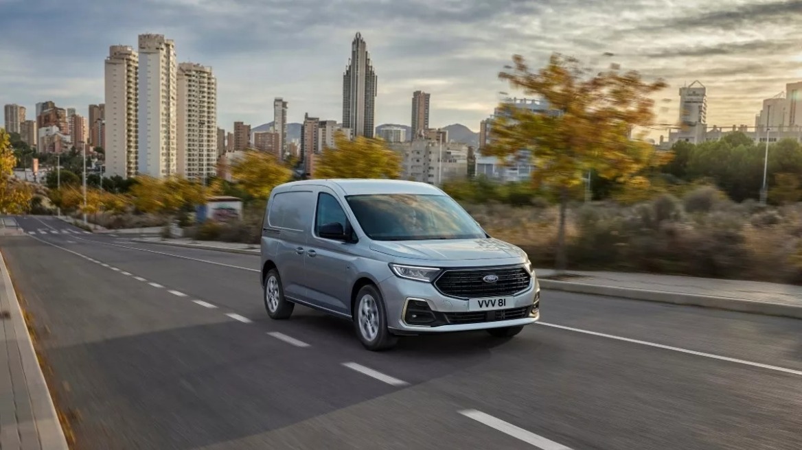 Το ευέλικτο Ford Transit Connect PHEV 