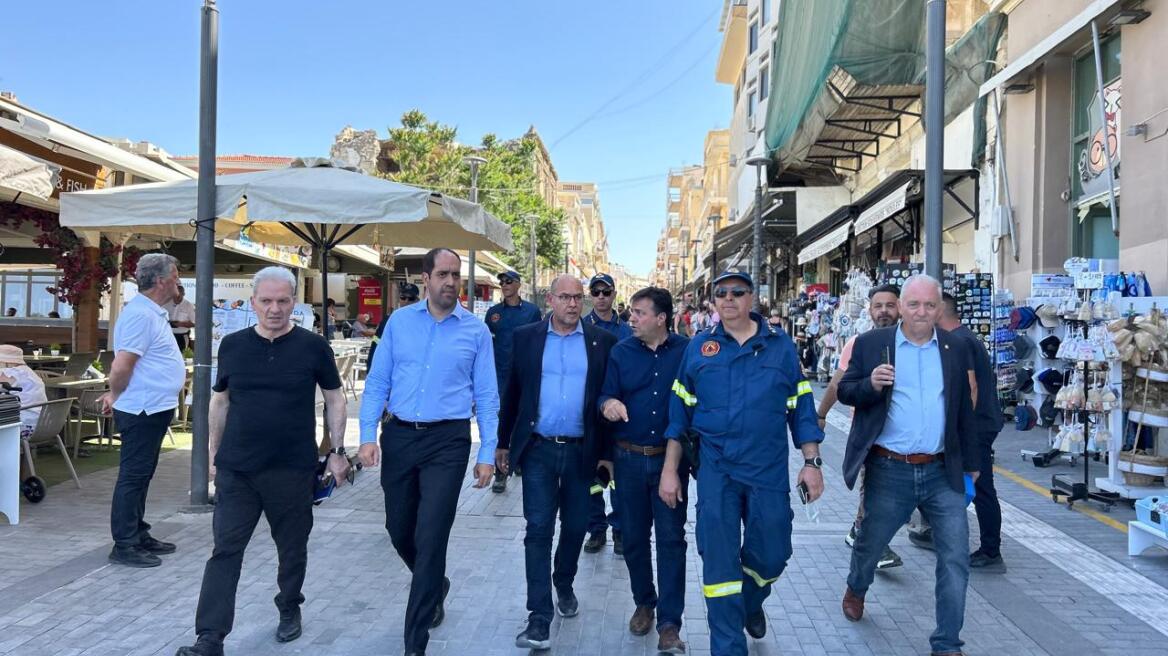 Στο Ηράκλειο εκτάκτως Κεφαλογιάννης και Λέκκας μετά τα 6,1 Ρίχτερ: Δεν τίθεται κανένα ζήτημα ανησυχίας για τα κτίρια