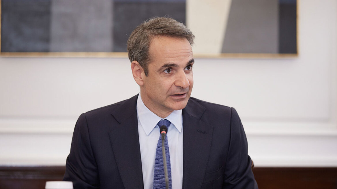 Σύσκεψη υπό τον Μητσοτάκη τη Δευτέρα για τον προσωπικό αριθμό