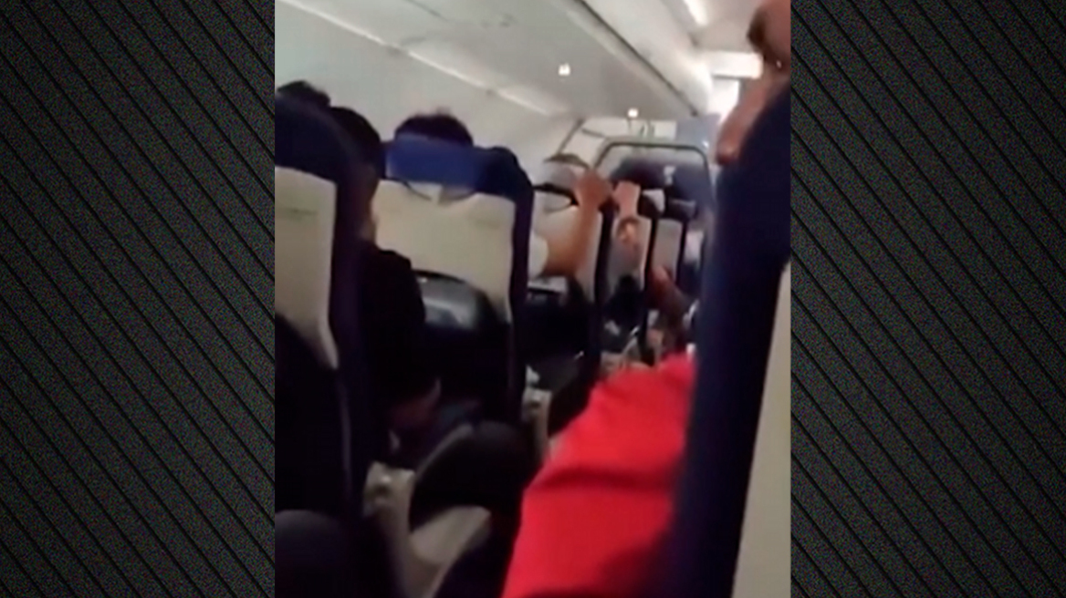 Ινδία: Πτήση ξεκίνησε με αναταράξεις, συνεχίστηκε με χαλαζόπτωση, το αεροπλάνο συγκρούστηκε και με πουλί