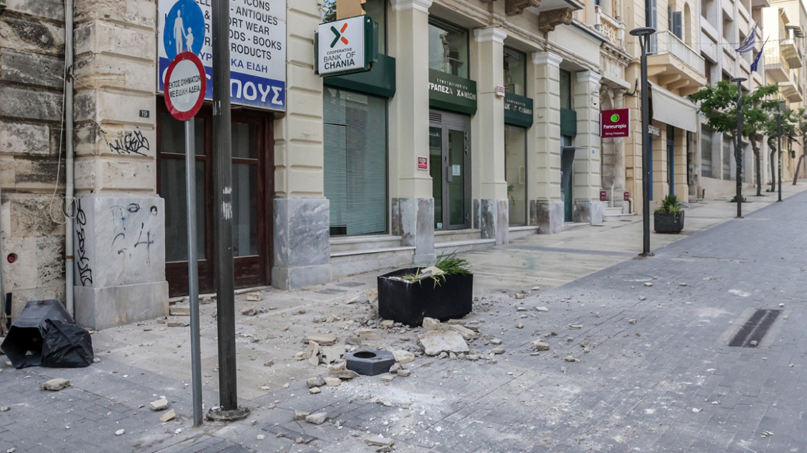 Σεισμός 6,1 Ρίχτερ στην Κρήτη: Ζημιές σε κτίρια από τη δόνηση, δείτε βίντεο και εικόνες