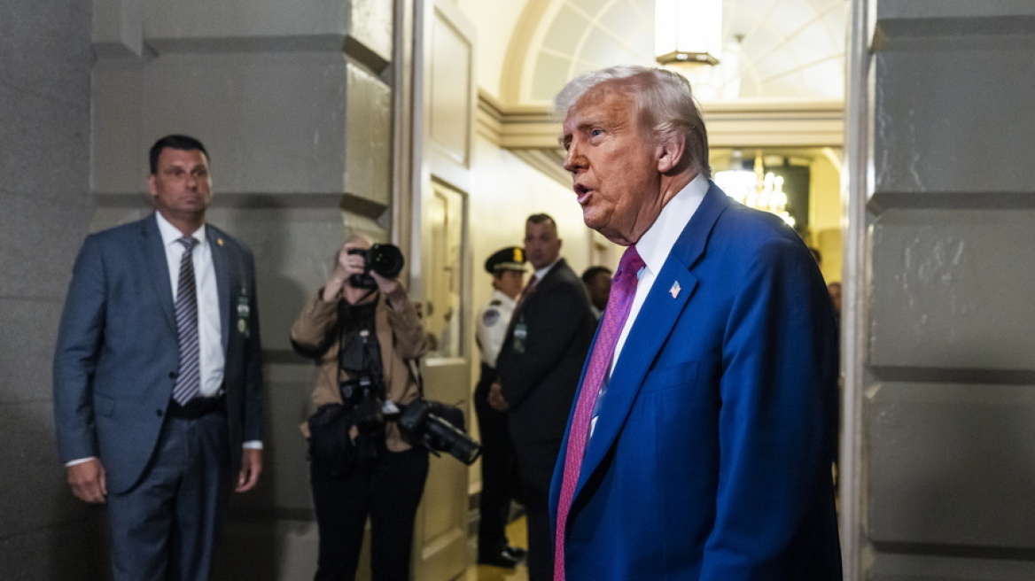 ΗΠΑ: Οριακό «ναι» της Βουλής για το γιγαντιαίο φορολογικό και μεταναστευτικό πακέτο Τραμπ