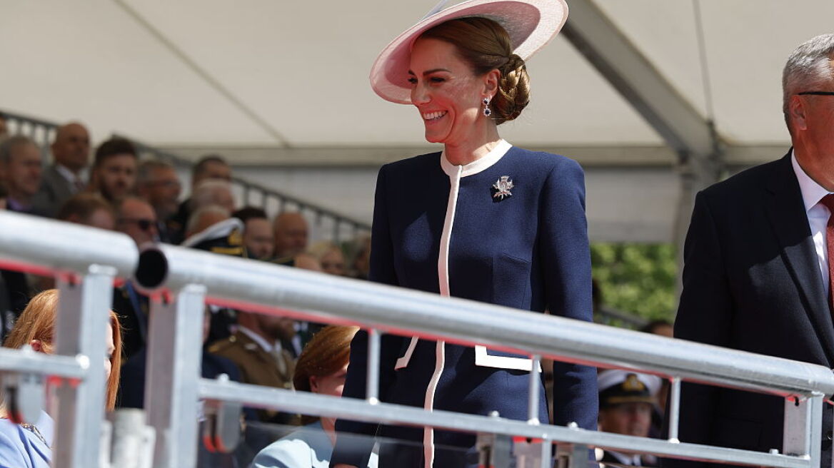 Το φόρεμα της Κέιτ Μίντλετον που θύμισε Νταϊάνα και τα αστεία βίντεο με τον Ουίλιαμ