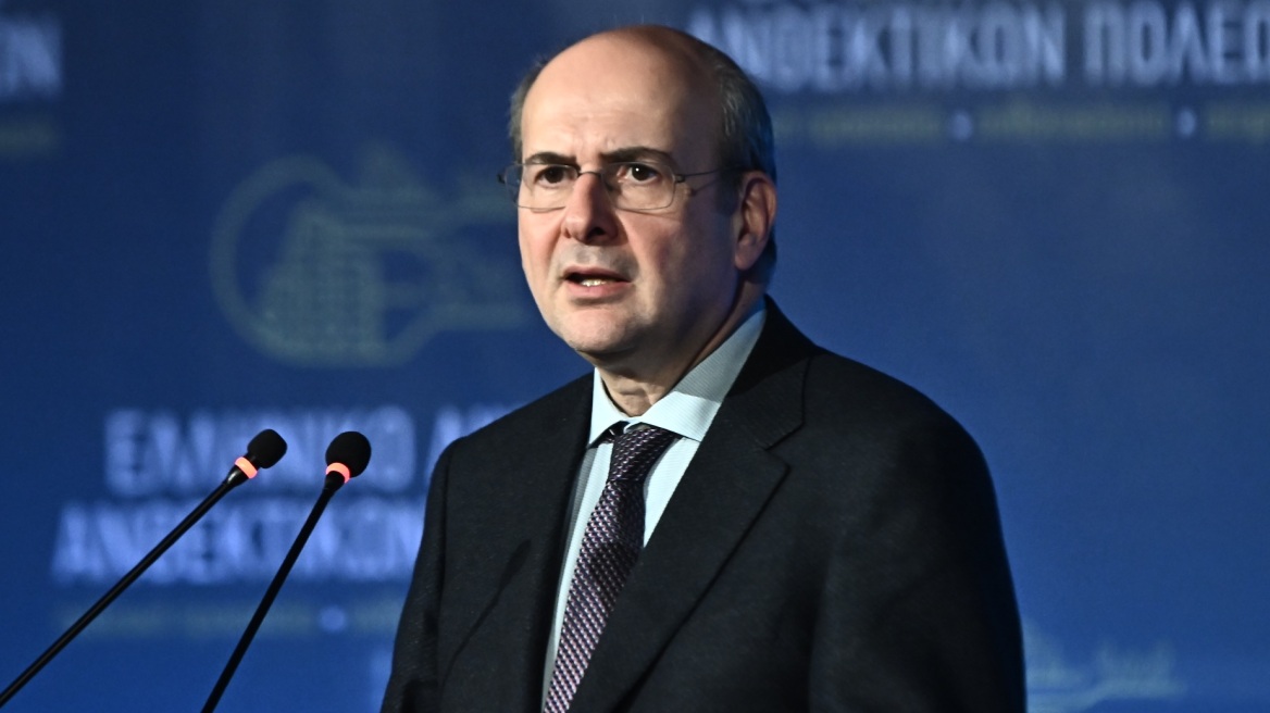Χατζηδάκης: Περιορισμένες οι επιπτώσεις στην οικονομία αν σταματήσουν οι επιθέσεις στη Μ. Ανατολή - Προβληματισμός για τον τουρισμό