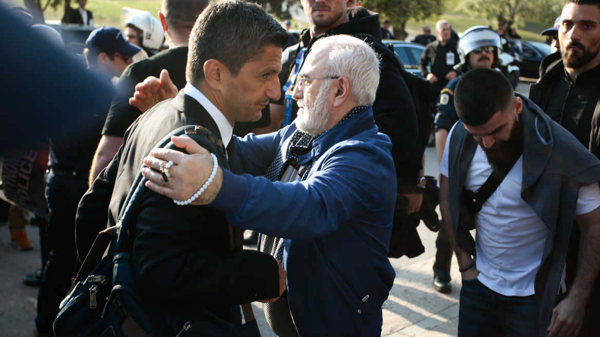 ΠΑΟΚ: Ο Σαββίδης απολύει τον Λουτσέσκου, τον θέλει ο Παπαδημητρίου στον Παναθηναϊκό, γράφουν στη Ρουμανία - Η αντίδραση της ΠΑΕ 