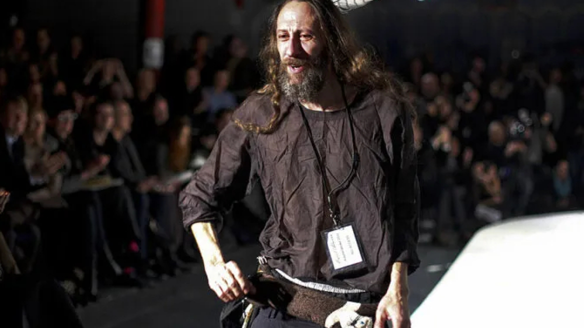 Το σύμπαν του Miguel Adrover: από τις πασαρέλες στο περιθώριο