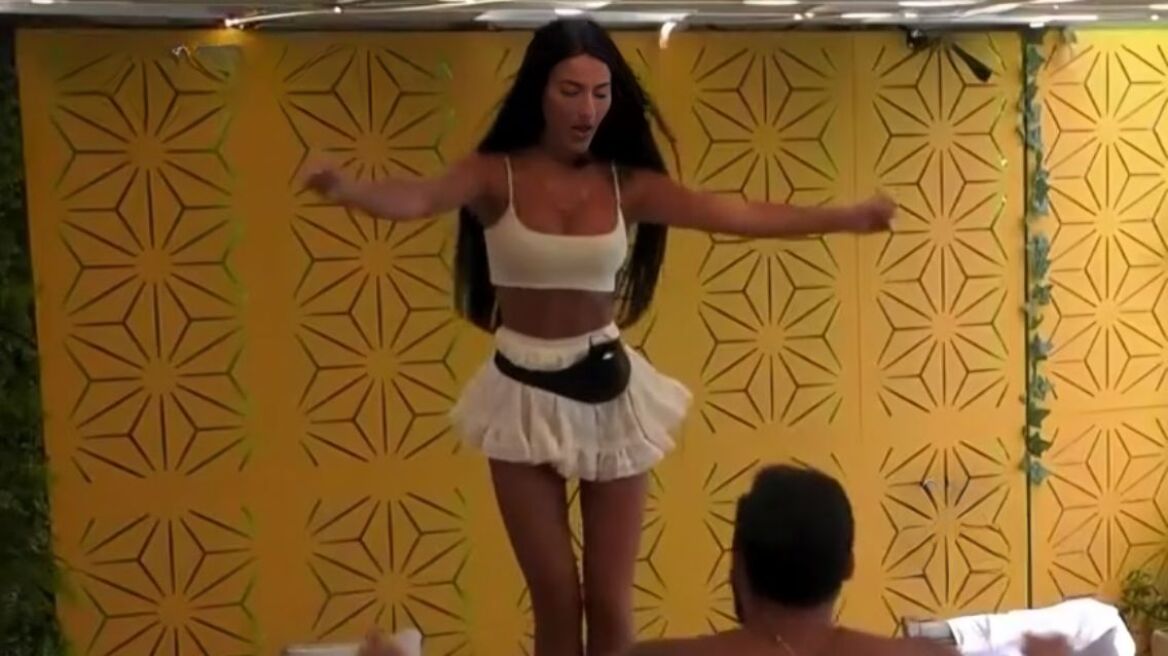 Big Brother: Ο χορός της Νάνσυς πάνω στο τραπέζι 
