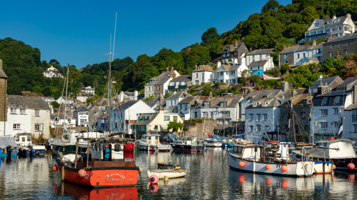 Βρετανία: Παράνομοι μετανάστες φτάνουν στη χώρα κρυμμένοι σε… σκάφη πολυτελείας