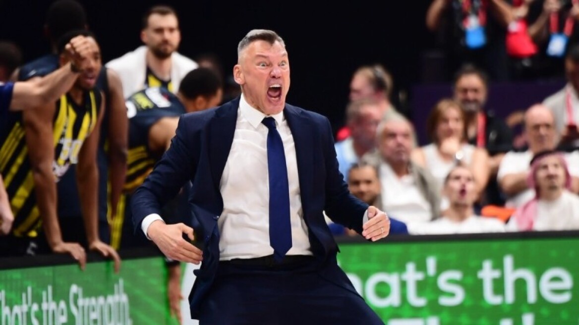 Άμπου Ντάμπι 2025: Ο Γιασικεβίτσιους έγινε ο τέταρτος παίκτης στην ιστορία που κατέκτησε τη Euroleague και ως προπονητής