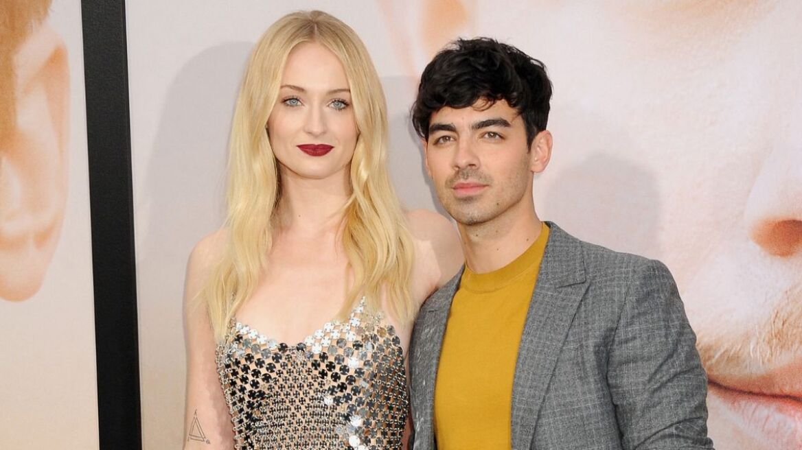 Η Σόφι Τέρνερ στηρίζει δημόσια τον Τζο Τζόνας παρά το ταραχώδες διαζύγιό τους