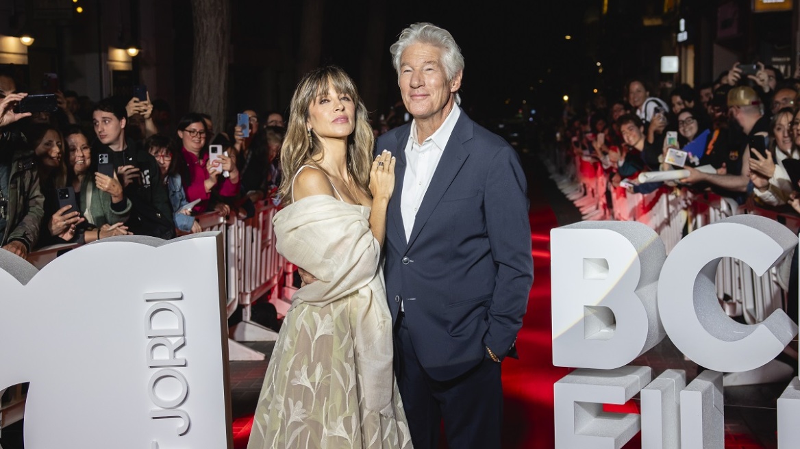 Ρίτσαρντ Γκιρ: Μοιράζεται για πρώτη φορά μια φωτογραφία με τους δύο μικρότερους γιους του