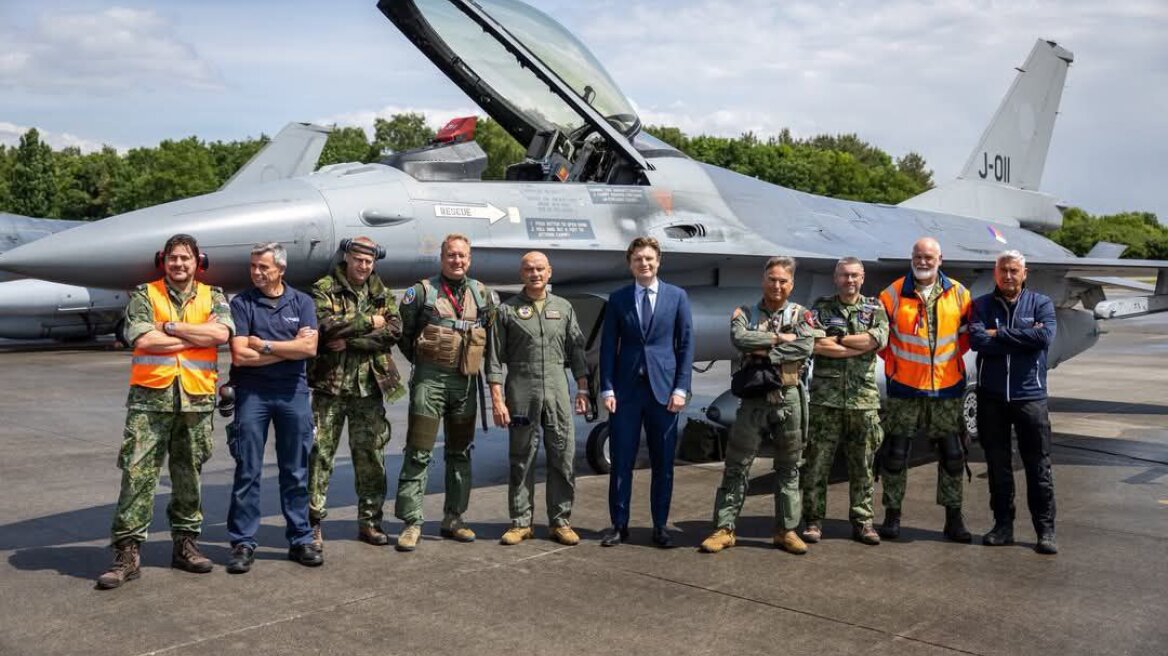 Η Ολλανδία στέλνει στην Ουκρανία την τελευταία παρτίδα μαχητικών αεροσκαφών F-16