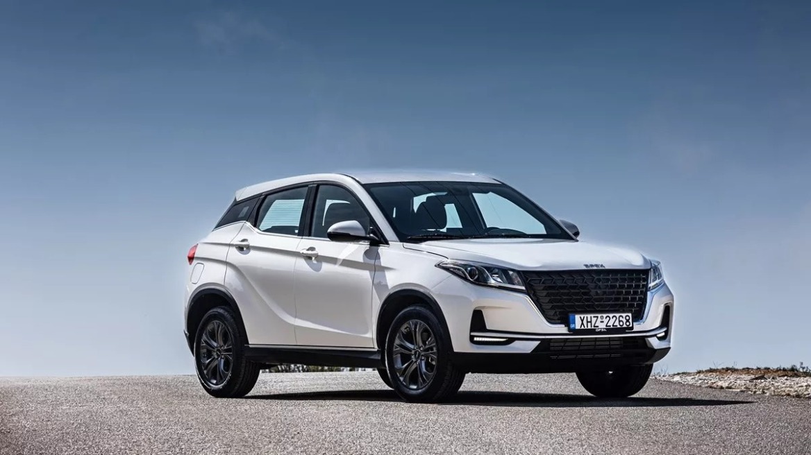 DFSK 500: Το προσιτό SUV που σου λύνει τα χέρια
