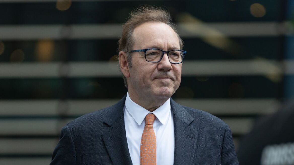 Ο Κέβιν Σπέισι σκηνοθετεί την πρώτη του ταινία μετά από 21 χρόνια 