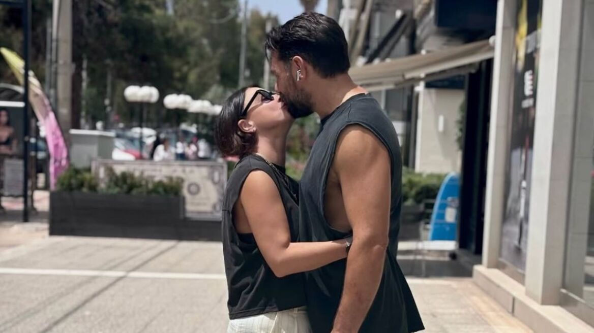 Σοφία Φαραζή: Το φιλί με τον σύζυγό της στο Instagram 